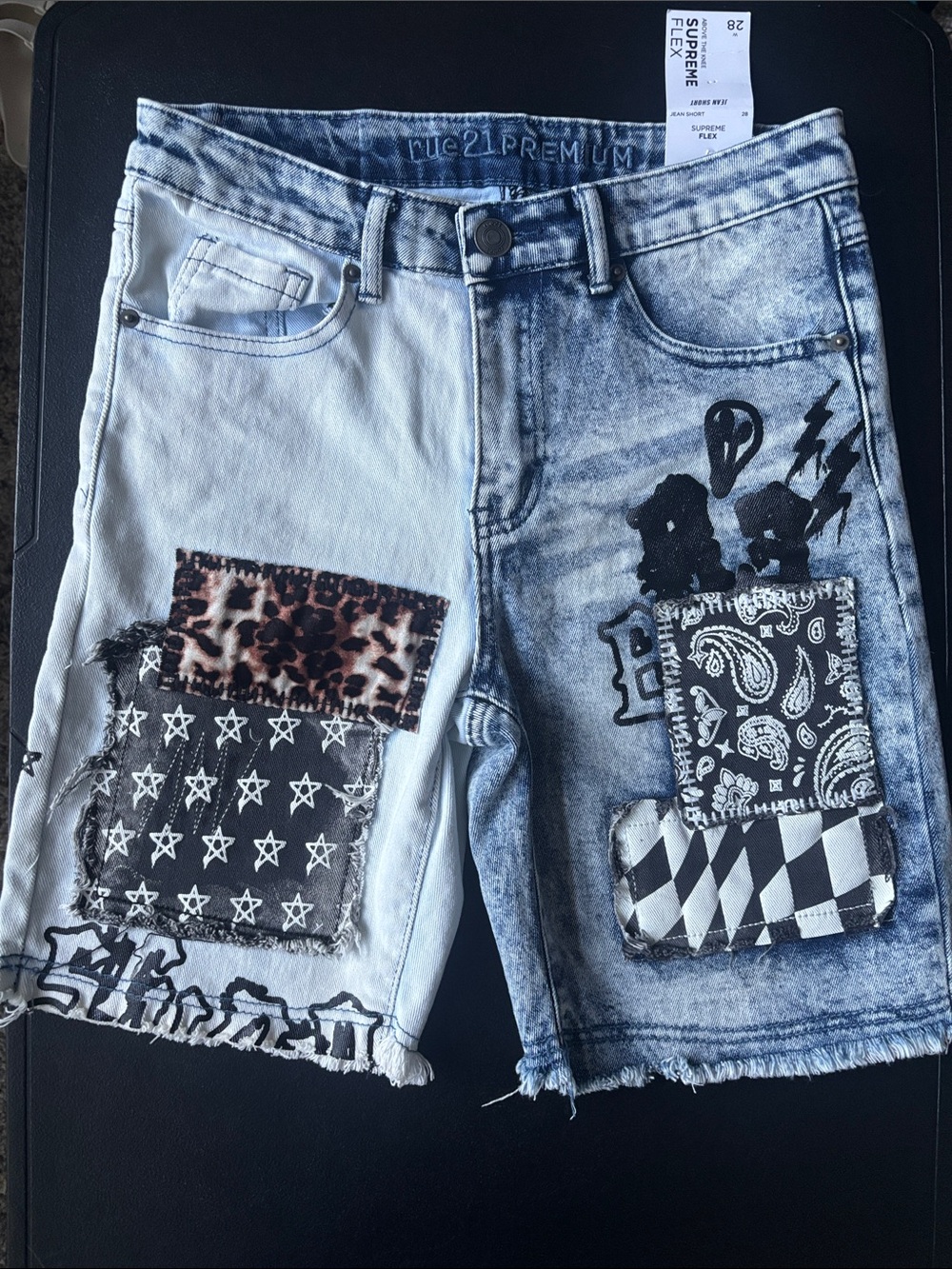 Rue 21 Premium Denim Supreme Flex Graffiti patchwork jean shorts